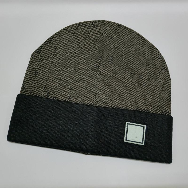 Designer Beanie Knit Hat With Thermal Fabric For Men And Women Winter Comfort