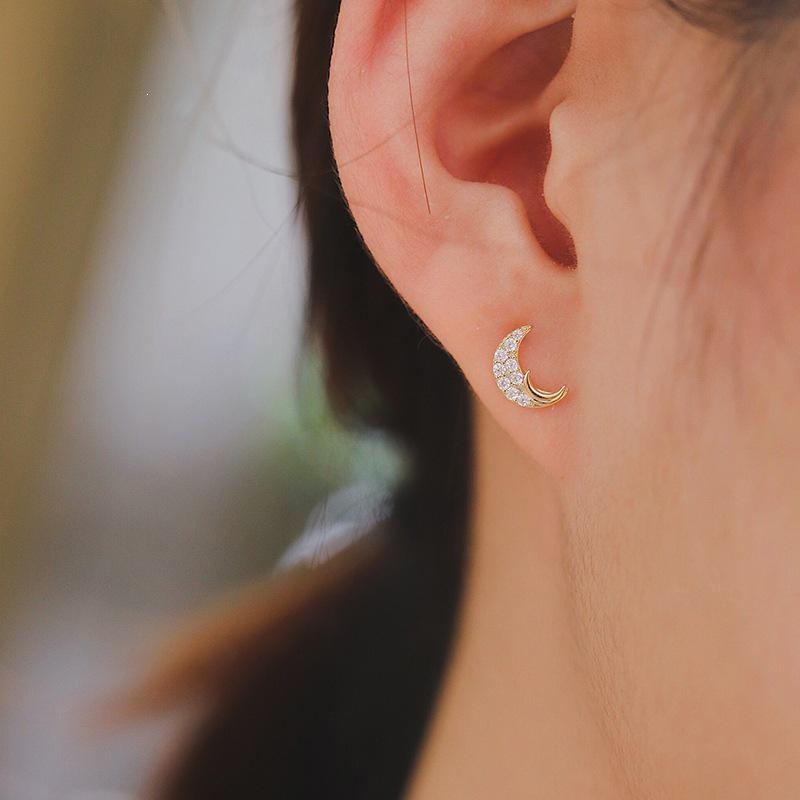 Gold-Plated Star & Moon Asymmetrical Earrings: S925 Sterling Silver, Simple Korean & Japanese Style. Gold Pair (with Silver Ear Plugs)