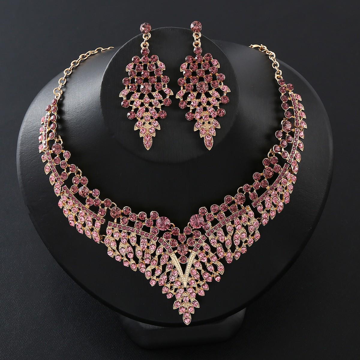 

European and American Retro Necklace Set: 2-Piece Floral and Leaf Design, Exaggerated Bridal Jewelry Accessories фіолетовий