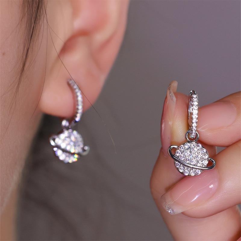 Wish planet shape ear buckle earrings simple personality niche elegant stud earrings