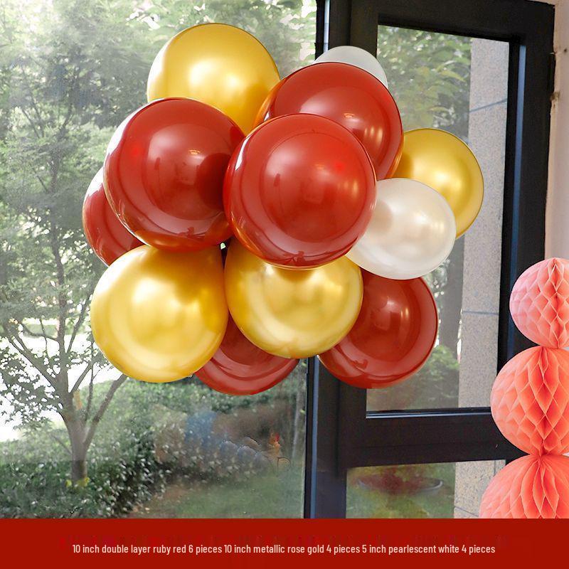 Little Bear Floating Balloons: Perfect for Weddings, New Home Decor, Bedrooms, and Engagement Rooms.
