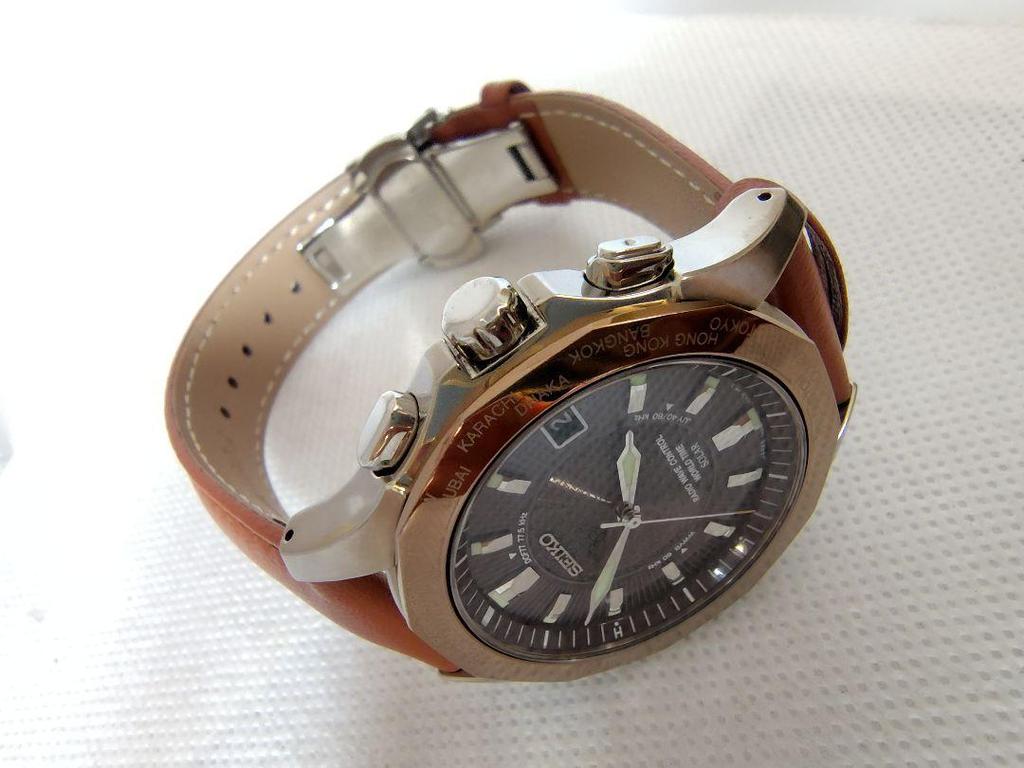 [USED] Radio-controlled Solar Watch, Rare, Seiko Brightz World Time Strap