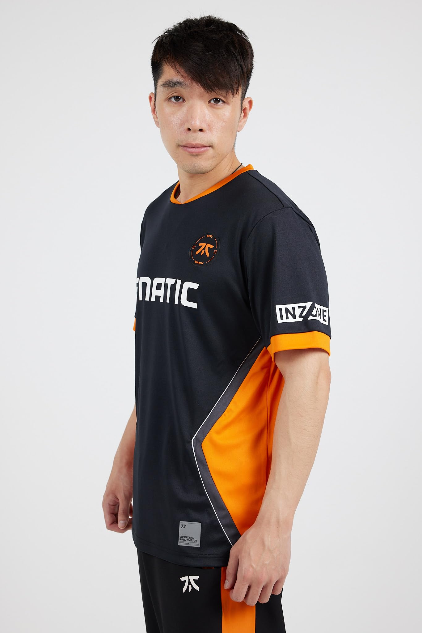 

Профессиональная игровая майка Fnatic Gear 2024, FNATIC 2024 Pro Kit Jersey, Размер M, FC-PW-5056276033117, XX3771