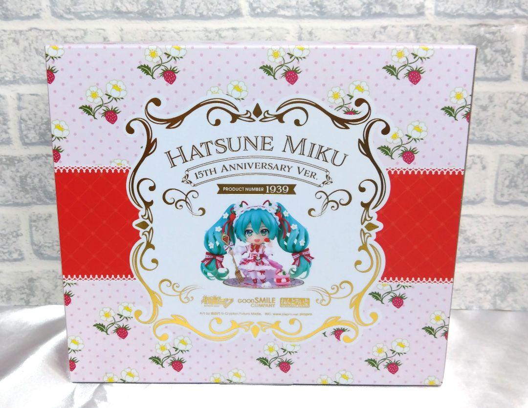 

[USED] Hatsune Miku 15th Anniversary Good Smile Nendoroid