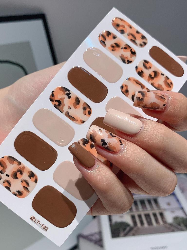High-Quality Autumn/Winter Leopard & Zebra Print Nail Stickers LT184