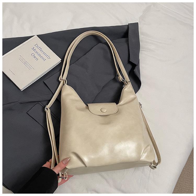 

Простой повседневный рюкзак женский 2025 новый большой вместимости на плечо сумка-мессенджер модный рюкзак