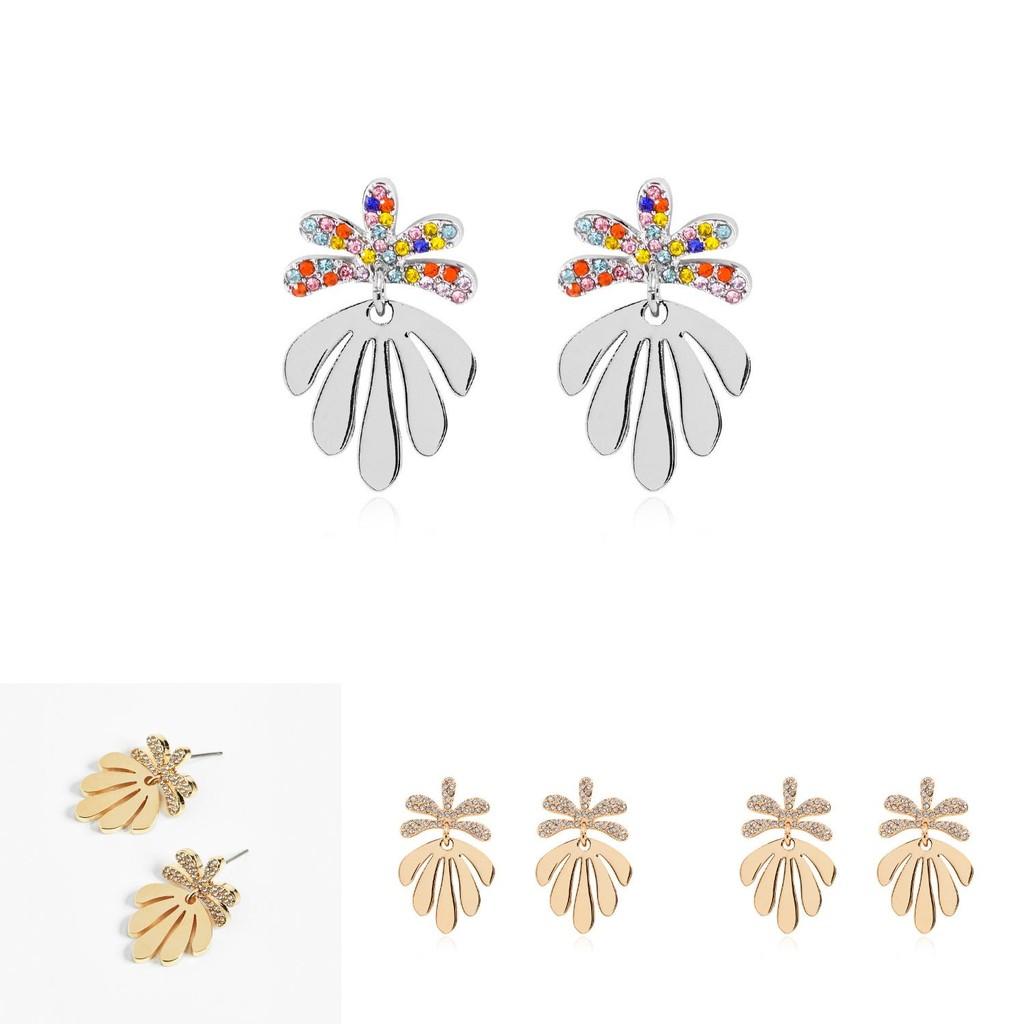 Delicate Leaf Stud Earrings Chic Alloy Design In Gold And Silver Perfect For Celebrations