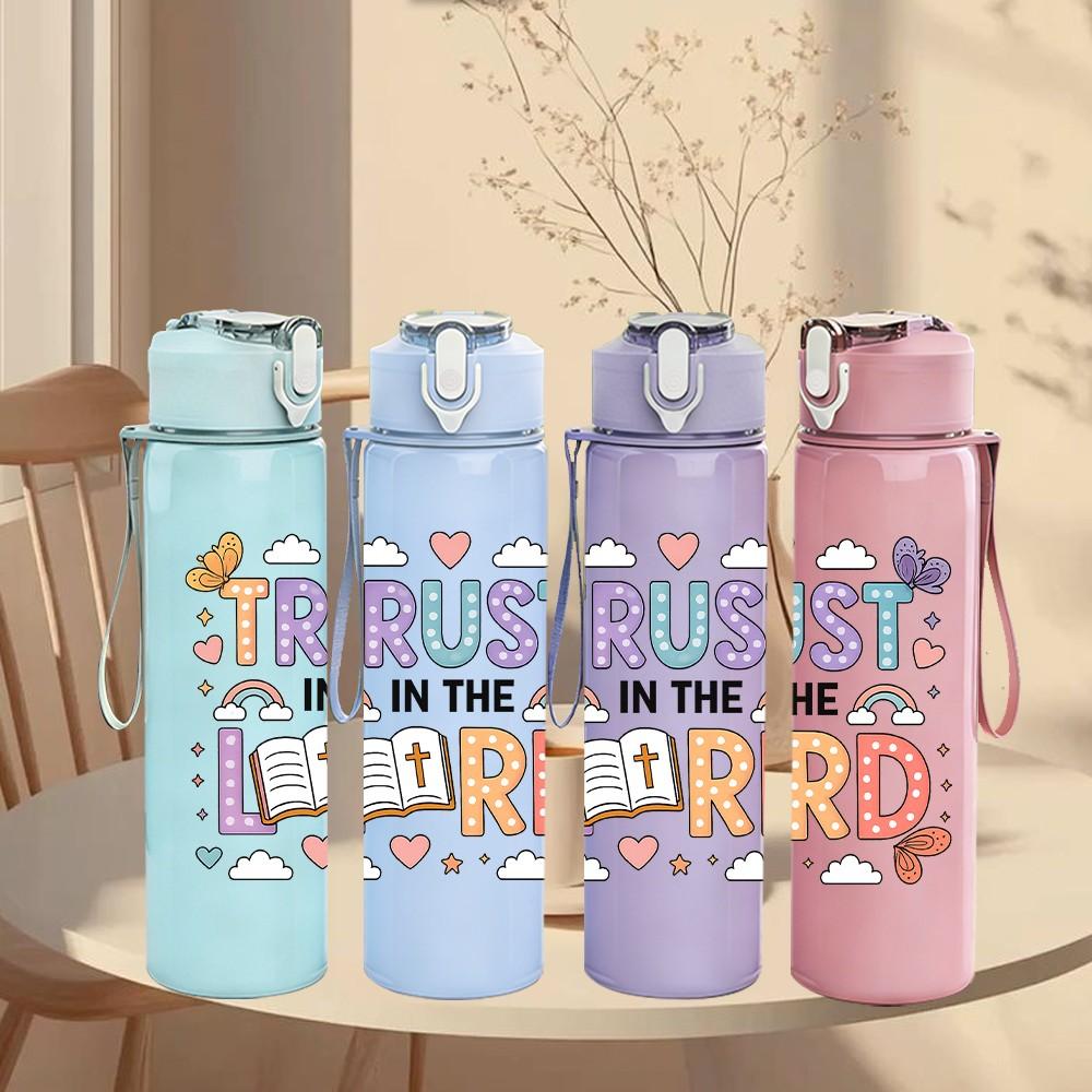 1PC Trust In The Lord Floral Text 750ml Color Plastic Sports Water Bottle Leakproof Flip Straw Lid Suitable for Sports Office Home Use