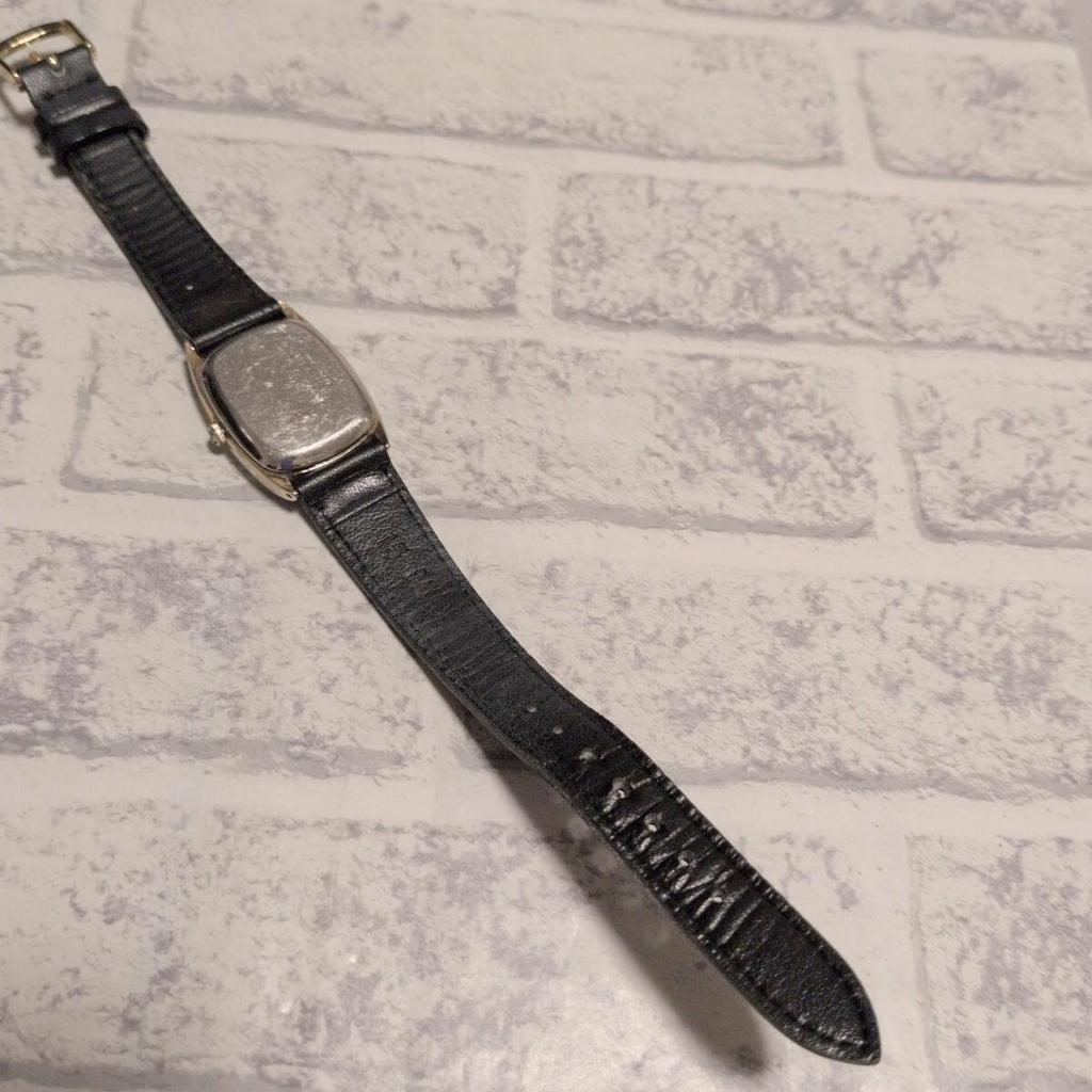 Used Operational SEIKO Quartz Chariot Ladies Watch Gold Case Square Vintage