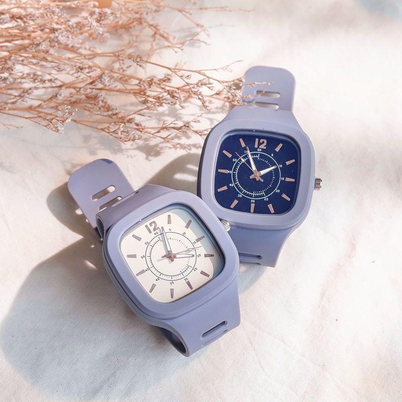 Men's And Women's Watches Women's Minimalist Design Square Shape Sports Watches Soft Wrist Watch Gift