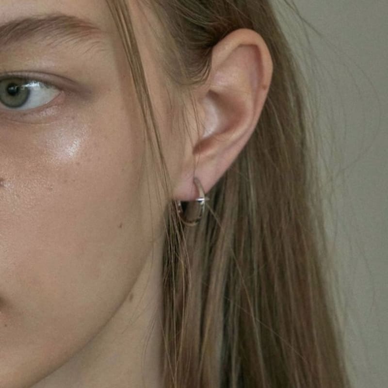 Aora CROSS RING EARRING SM_075