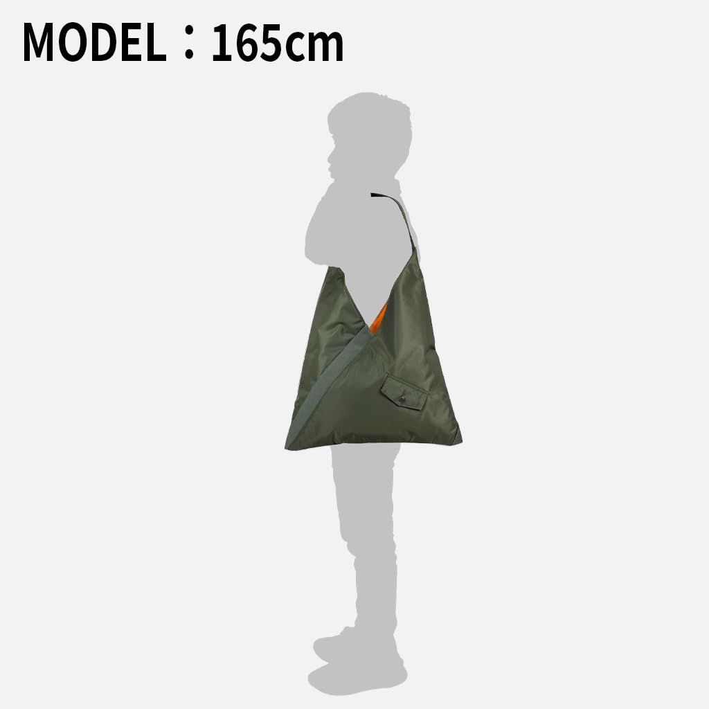 [Briefing] Triangle Tote Large