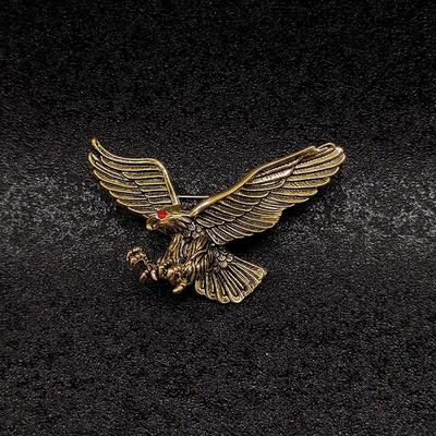 Retro Eagle Brooch: European & American Fashion Men's Corsage Badge