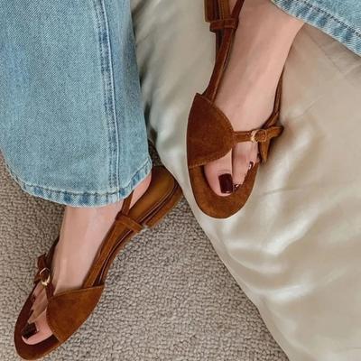 Gürtelschnalle Hohl Damen Sandalen Niedriger Absatz Slip on 2024 Sommer Neue Verkäufe Offene Spitze Mode Matte Wildleder Casual Damen Sandalen