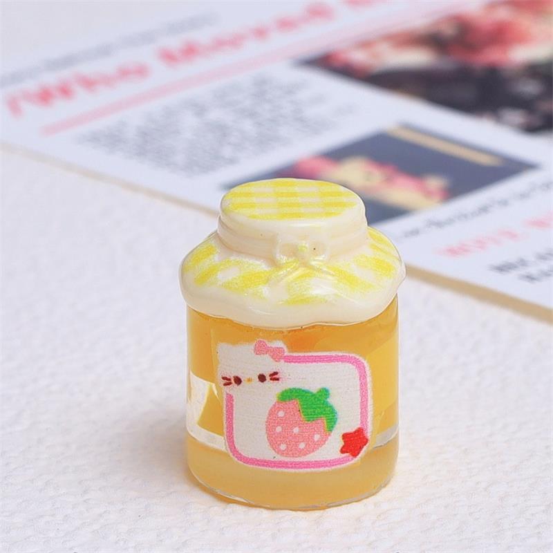 4 stk Dukkehus Miniatyrer Hello Kitty Jordbærsyltetøyglass Lysende Modell Kt Mikrolandskap Ornamenter Dekor Leke Late som Leke DIY