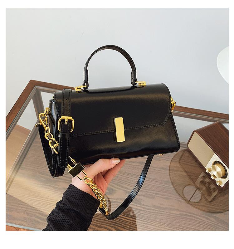 

Premium hand carry small square bag 2025 new trend fashion shoulder bag simple versatile casual messenger bag чёрный