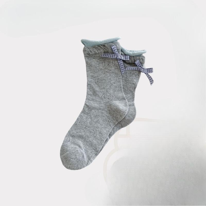 Double-layered Lace Socks for Women's Spring and Summer with A Dark Pattern and A Double-layered Lace Design
