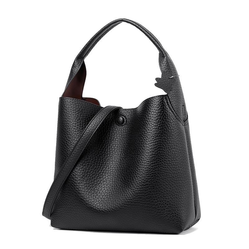 Bucket bag women's large capacity armpit bag 2025 new versatile shoulder crossbody bag commuter senior mother handbag