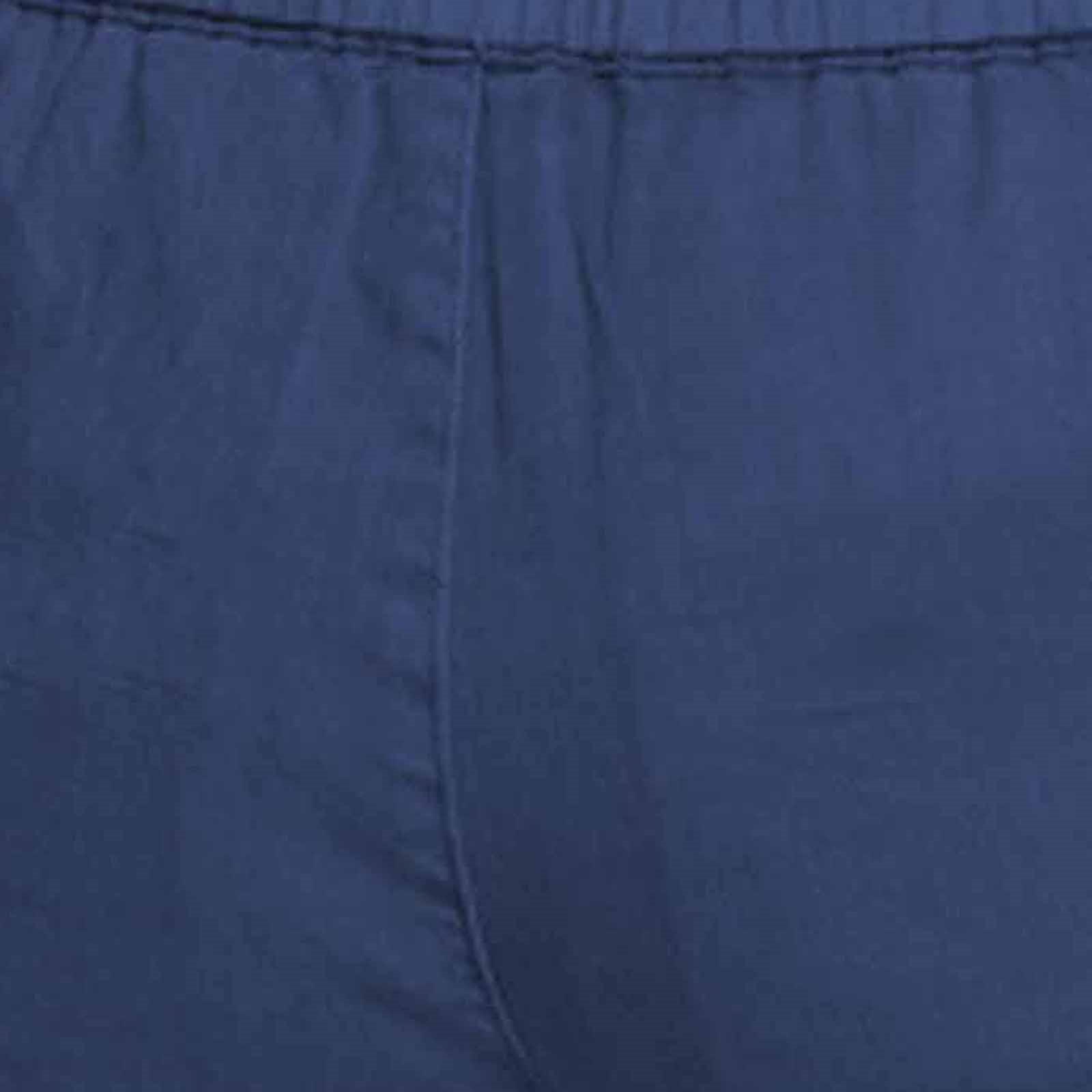 Модные женские мягкие шорты с эластичной резинкой на талии и карманами — фото 9