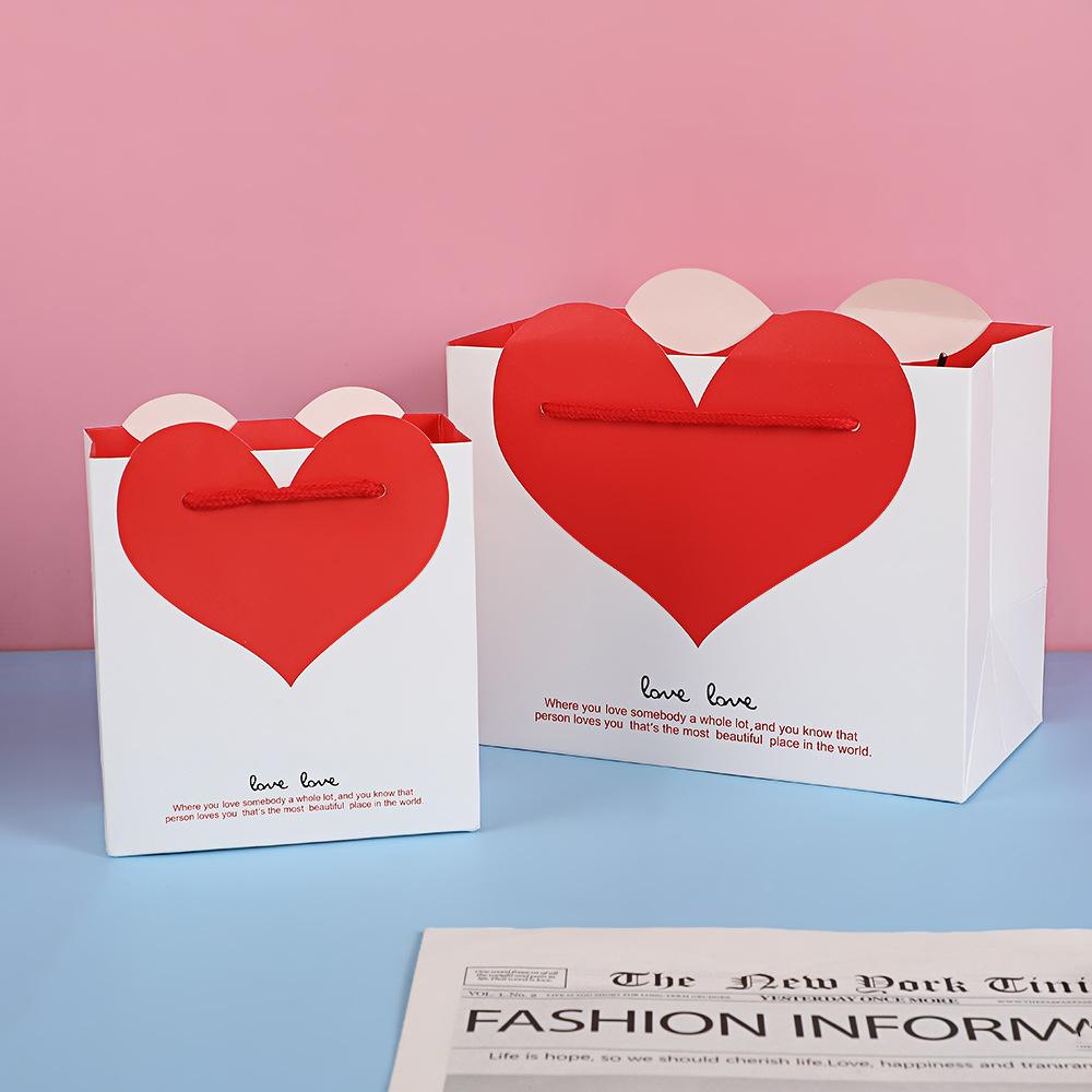 12/30pcs Heart Paper Tote Bags Recyclable Gift Bags for Wedding Birthday Valentine Party Favors Candy Cookies