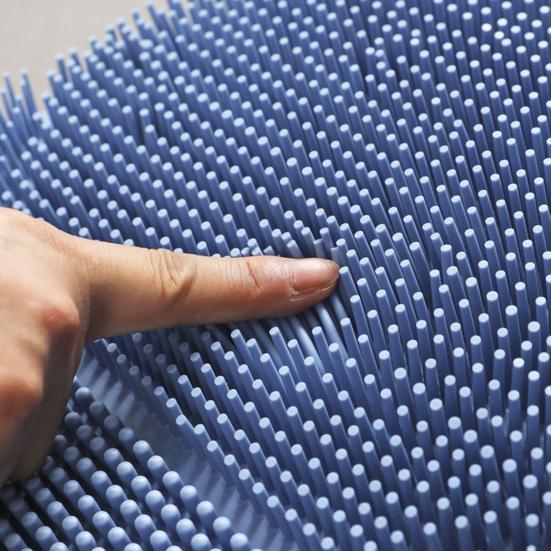 Cat Self Groomer Massage Brush with Suction Cups Cat Scratcher Cat Coat Scrubber for Massage Gentle Grooming And Fur Removal