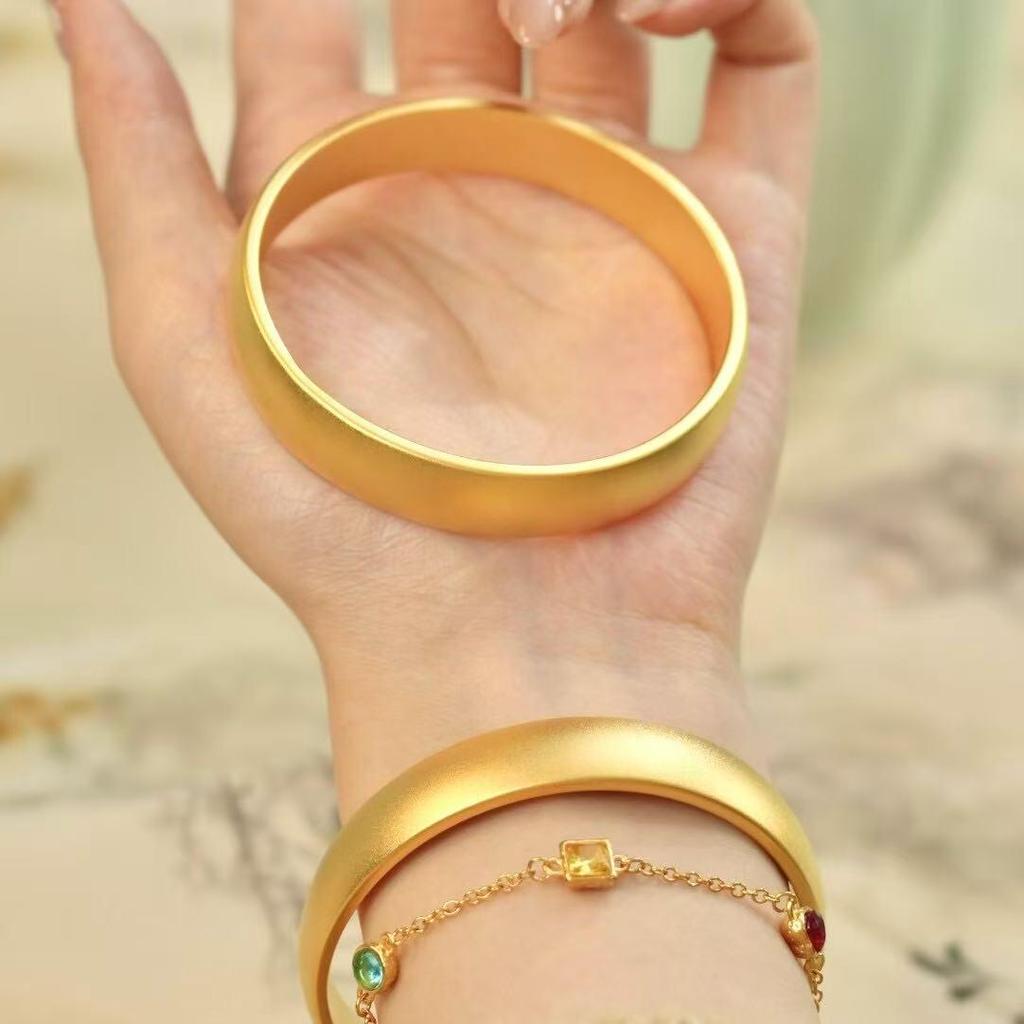 Armreif Goldener Schmerle mit breiter Vorderseite nach alter Tradition - Damen Hochzeit Echter Imitationsgoldschmuck