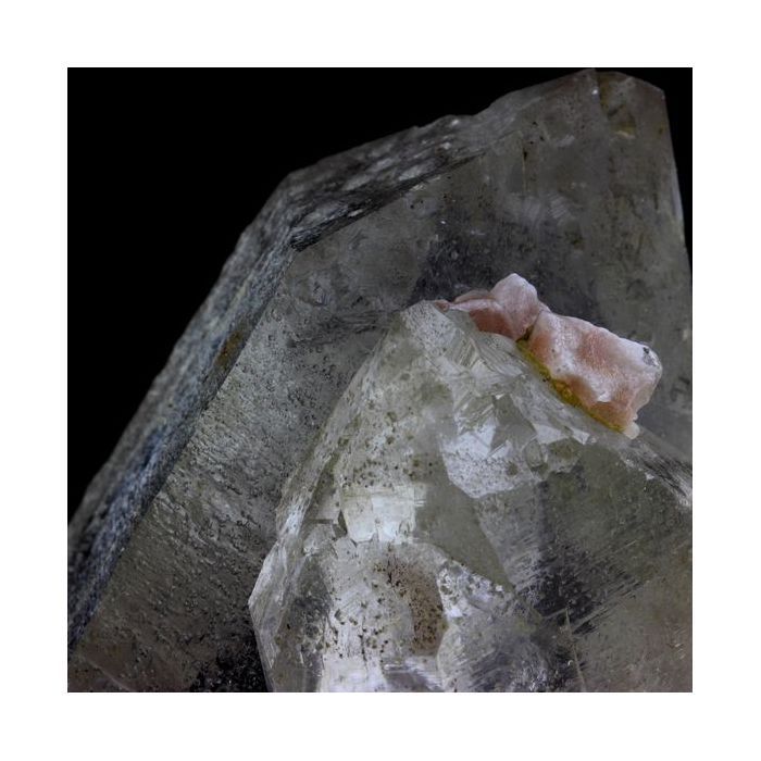 Fluorite rose + Quartz 1600.1 carats