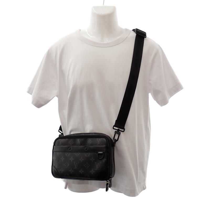 LOUIS VUITTON  M46955 Shoulder Bag black mens