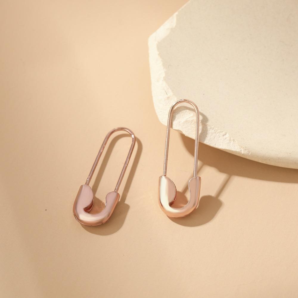 1pair Retro Gothic Hollow Pin Earrings