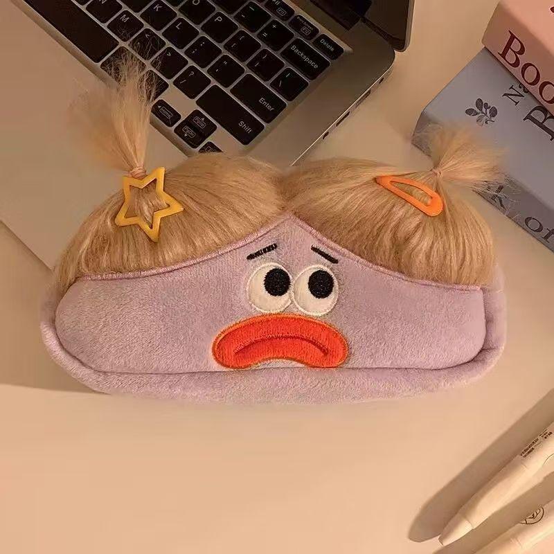 Adorable and Stylish Large Capacity Pencil Case for Junior High School Girls' New Semester