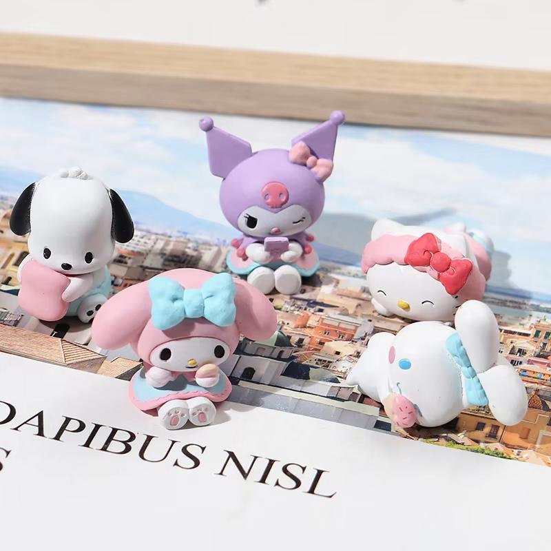 5Pcs-Kit Sanrio Cinnamoroll Animation Figure Pochacco Kuromi Pom Pom Purin Hello Kitty Action Figure Playthings Miniature Figure My Melody Presents