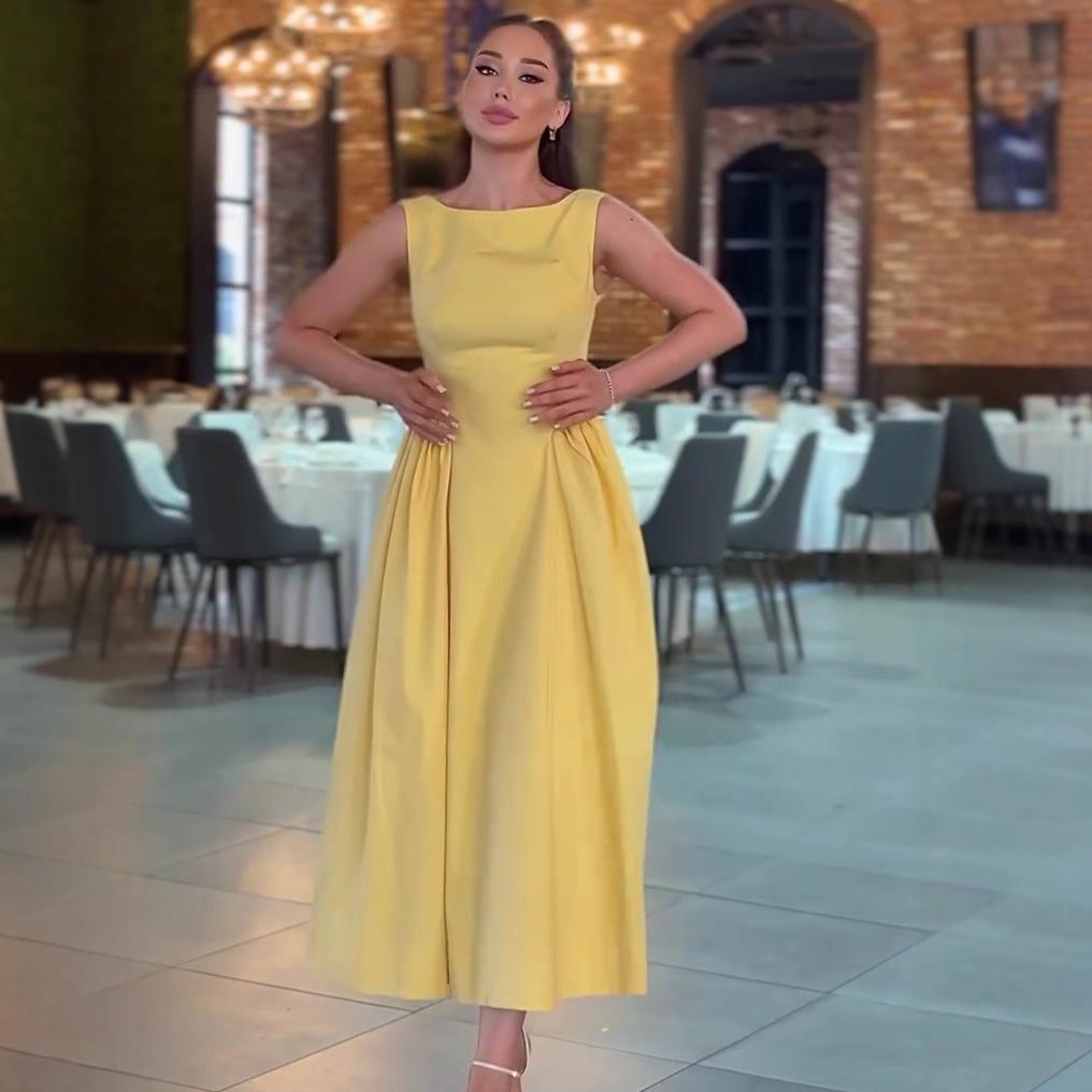 Rochie Maxi 2025 Fără Mâneci Croială Slim Plisată Culoare Solidă Gât Rotund