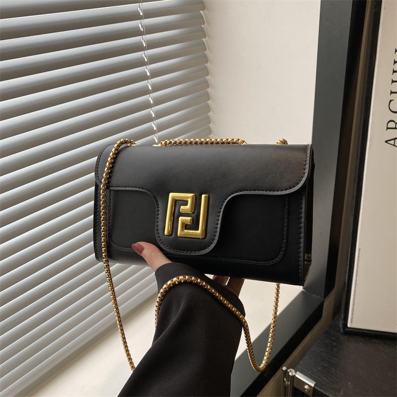 

Городские поездки, темпераментная цепочка с продвинутой текстурой, сумка-мессенджер через плечо, универсальная модная ретро-тренд маленькая квадратная сумка чёрный