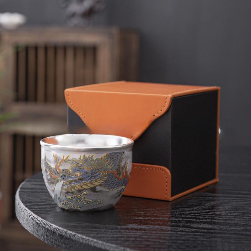 Vergoldete Silber-Teetasse Kreative China-Chic Einzelne Keramik-Teeschale Kulturelle Kreative Tee-Meister-Tasse Geschenkbox Feiertagsgeschenk