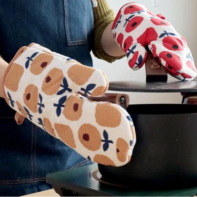 Kitchen Baking Supplies Heated Gloves Anti Temperature Thermal Insulation Oven Gloves Cute Thicken Wristband Cuisine Accessoire