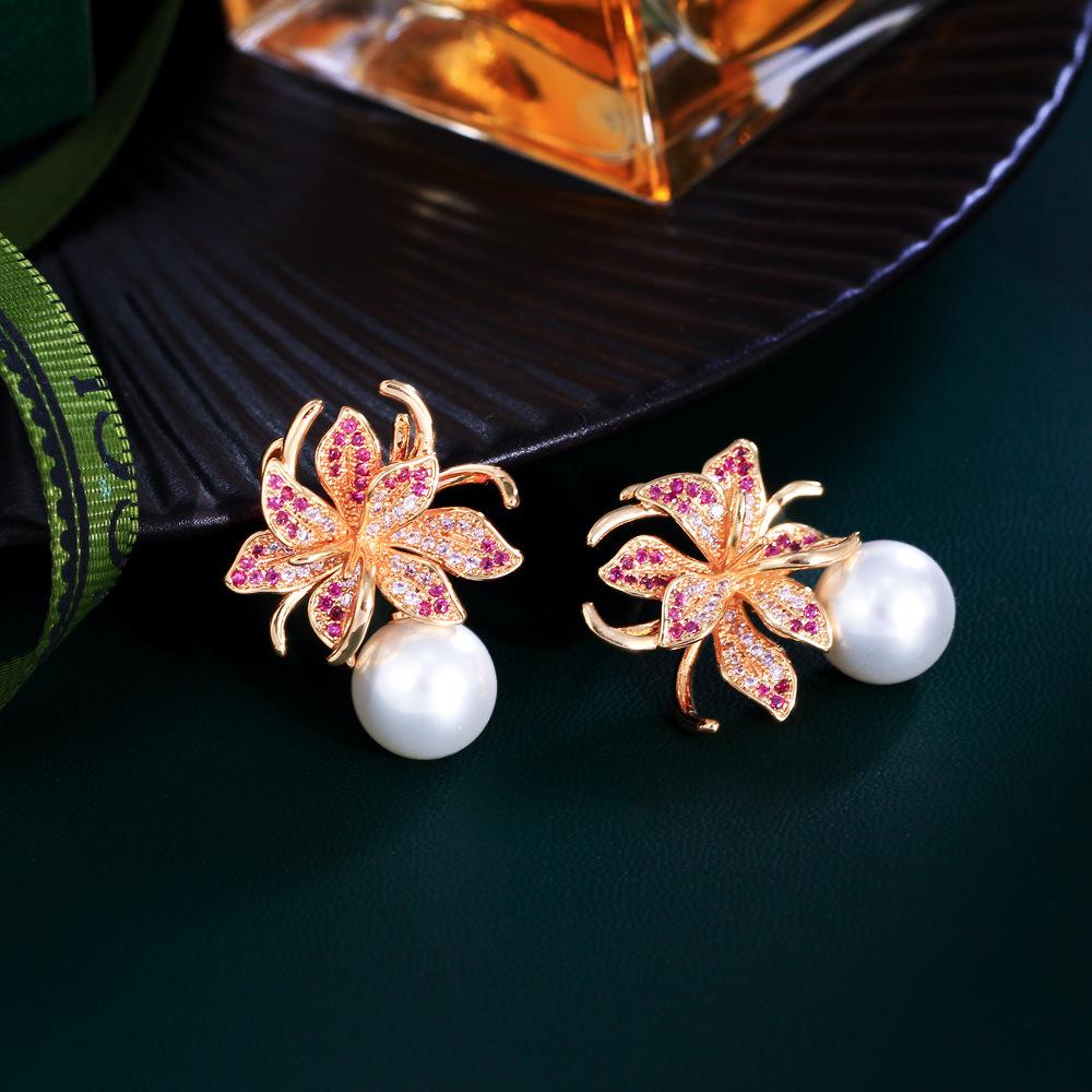 Light Luxury Temperament Short Lily Pearl Earrings Elegant Zircon Inlaid Flower Earrings Earrings