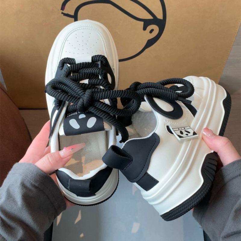 Black and white panda shoes women's shoes spring and autumn new casual sports versatile thick baseplate shoes women's white shoes