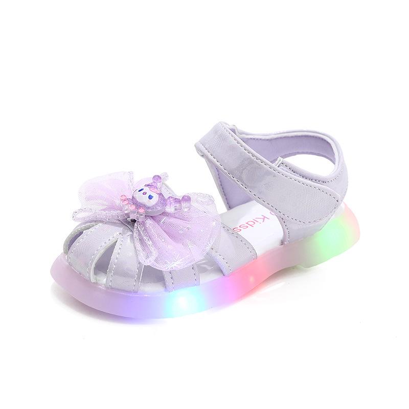 Girls' Light-Up Summer Sandals: Breathable, Non-Slip Toddler Shoes - Cute & Luminous Princess Style.