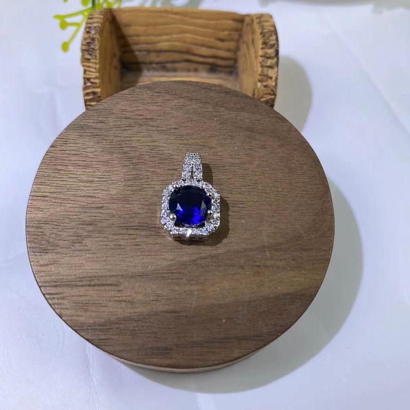 Moissanite Square Pendant Clavicle Chain Necklace - Luxury Women’s Copper with Micro-inlaid Zircon.