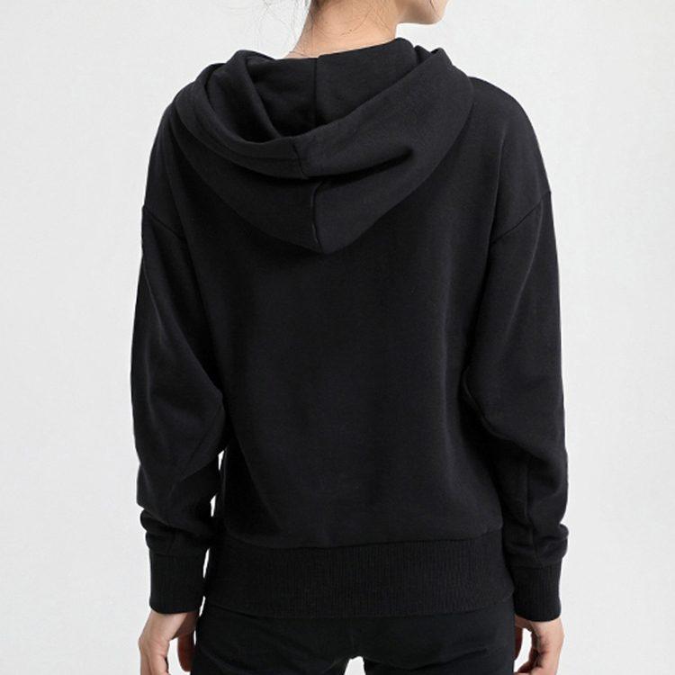 PUMA Sweatshirts Women's Black Hooded Moderate Regular 599197-51