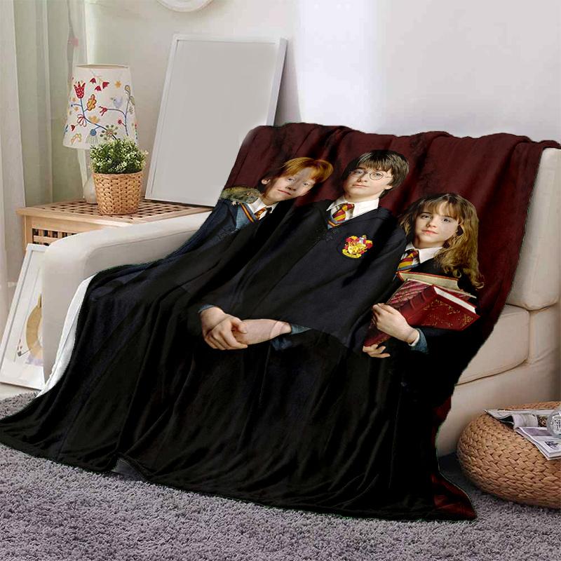 

Harry Potter Hogwarts School Uniform Robe Costume Cosplay Halloween PartyPrint Blanket, Soft Blanket For Sofa Office Bed And Travelling Daug 130cm×150cm（50in×60in）