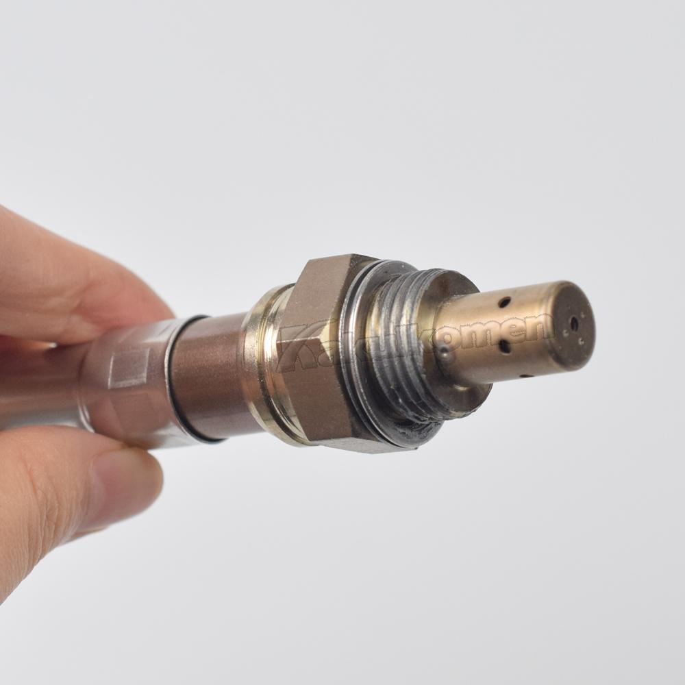 For 2001 Subaru Impreza EJ152 Oxygen Sensor O2 Lambda Sensor AIR FUEL RATIO SENSOR 22641-AA050 22641AA050 22641-AA271/AA272