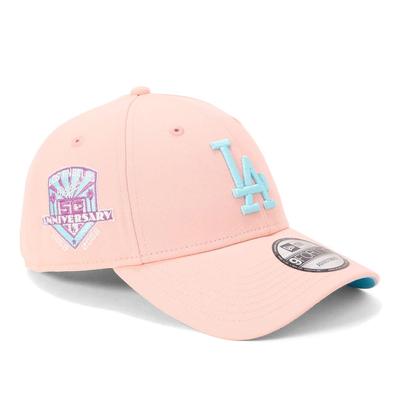 New Era 9FORTY Kappe Stoffband 15203820 NER37C4775 LA Pink Lemonade New Era Kappe Seitenaufnäher MLB ONSPOTZ Sonderbestellung SEITENAUFNAHER UNTER DEM SCHIRM MLB Los