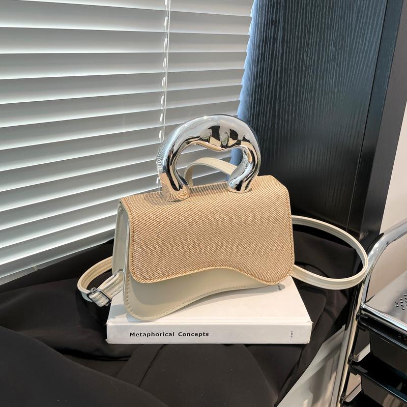 Niche design handbag bag women's high-end commuter bag shoulder messenger bag simple versatile bag