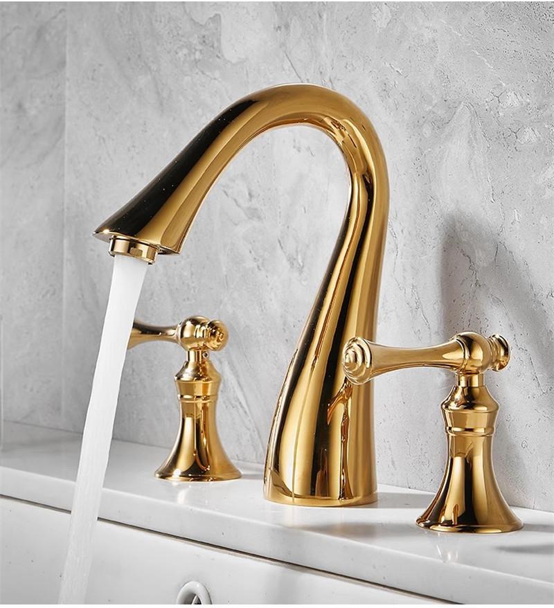 Luxusní umyvadlové baterie Tuqiu Mosaz Zlatá Koupelnová baterie Široce rozšířená dřezová baterie 3 otvory Teplá a studená dřezová baterie Vodní kohoutek