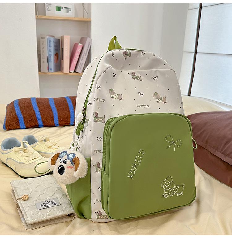 

Легкий рюкзак в стиле Мори: Свежий, Милый, Высококачественный Рюкзак для Путешествий и Альпинизма для Женщин, Большой Вместимости, Идеально подходит для Весенних Прогулок. Small зелёный