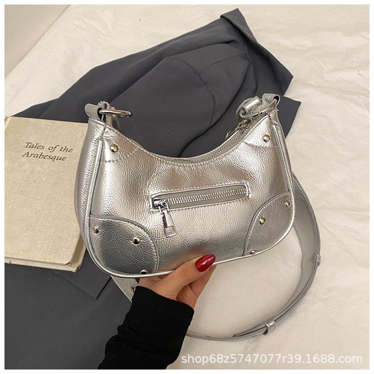 Cross-level retro high-end messenger bag women's 2025 summer new trendy fashion niche splicing design shoulder bag