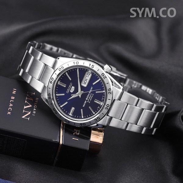 Seiko 5 Automatische Herrenuhr aus Metall mit blauer Platte