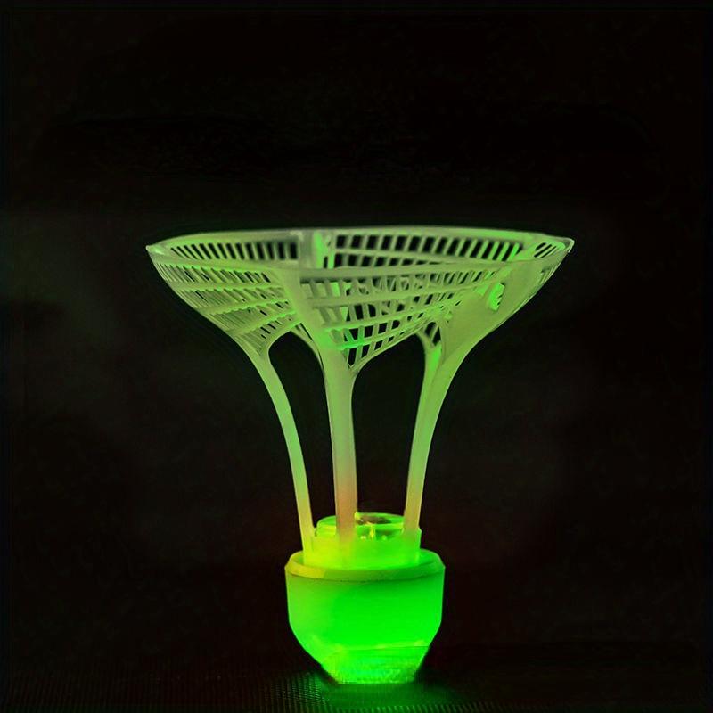 

Bright Wind-Resistant Badminton Balls Are Highly Durable And Won T Decay Featuring Outdoor Fluorescent Plastic Nylon with Lights 4pcs зелений