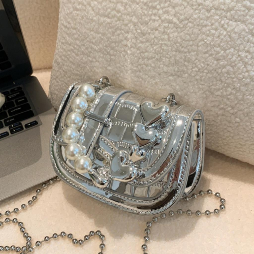 Niche and High-quality Pearl Chain Crossbody Mini Silver Hand-held Bag